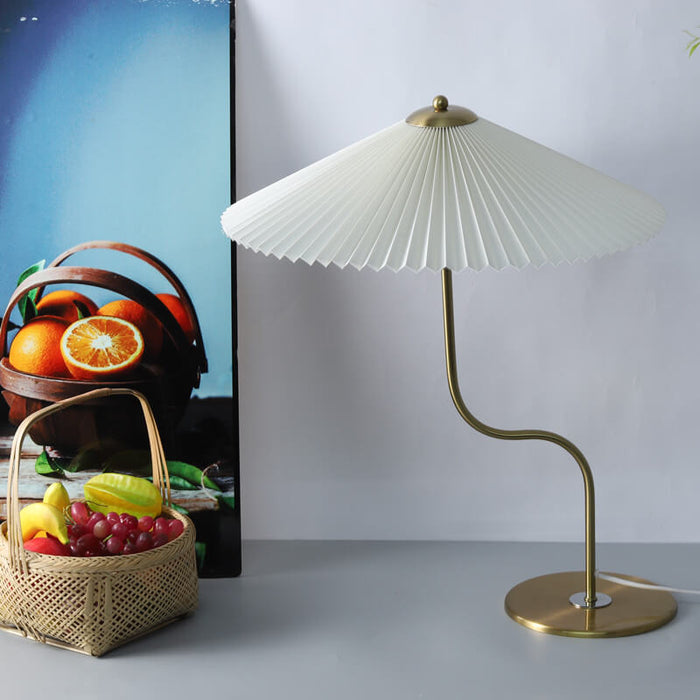 LED Tafellamp met Parapludesign
