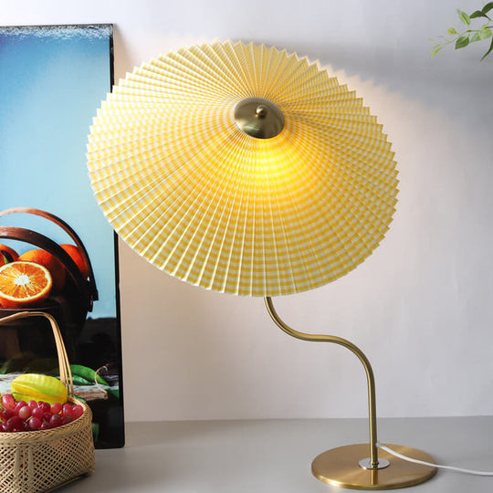 LED Tafellamp met Parapludesign