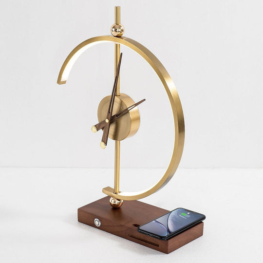 Luxueuze Lampenklok met Oplaadstation