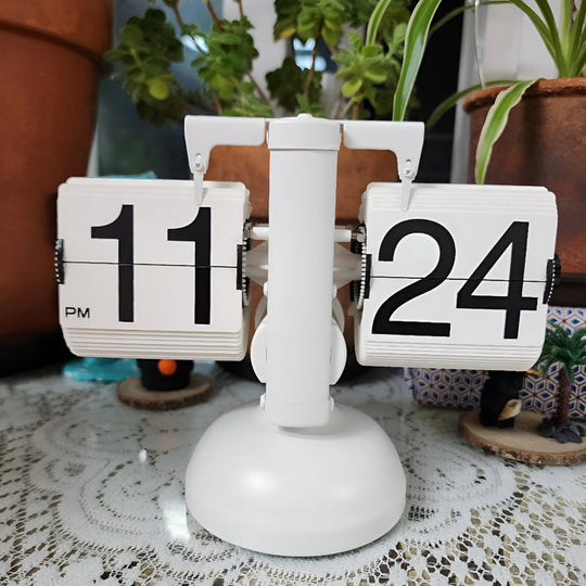 Minimalistische Flip Uhr – Retro Automatisch Blätternde Tischuhr