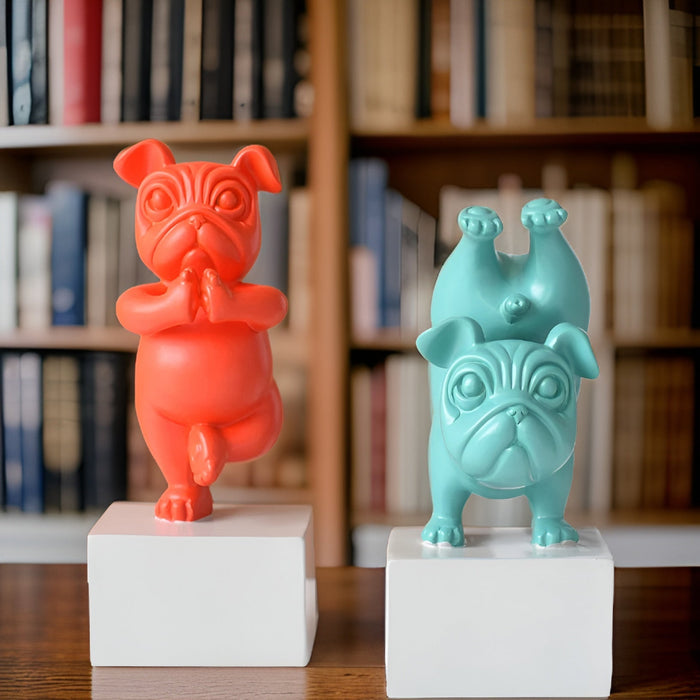 Zen Bulldog – Speelse Yoga Sculptuur voor een Uniek Interieur