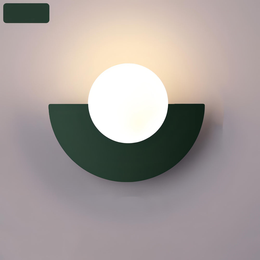 Scandinavische halfronde wandlamp