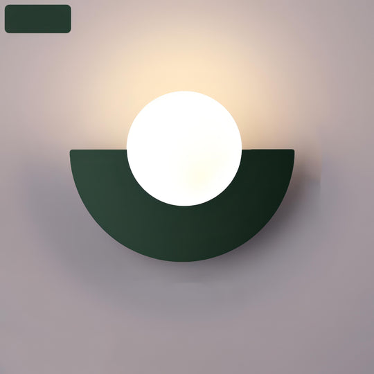Scandinavische halfronde wandlamp