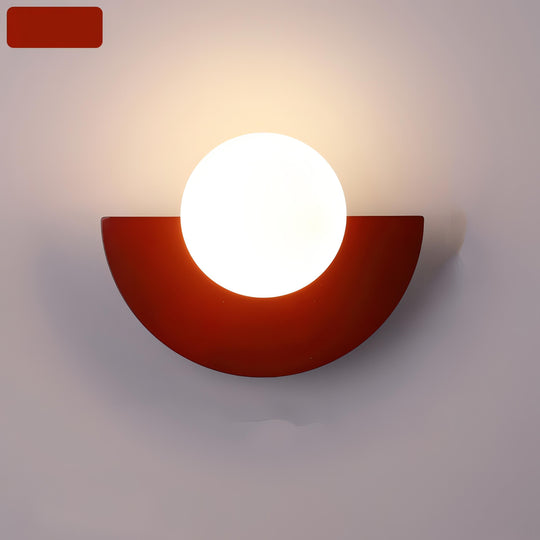 Scandinavische halfronde wandlamp