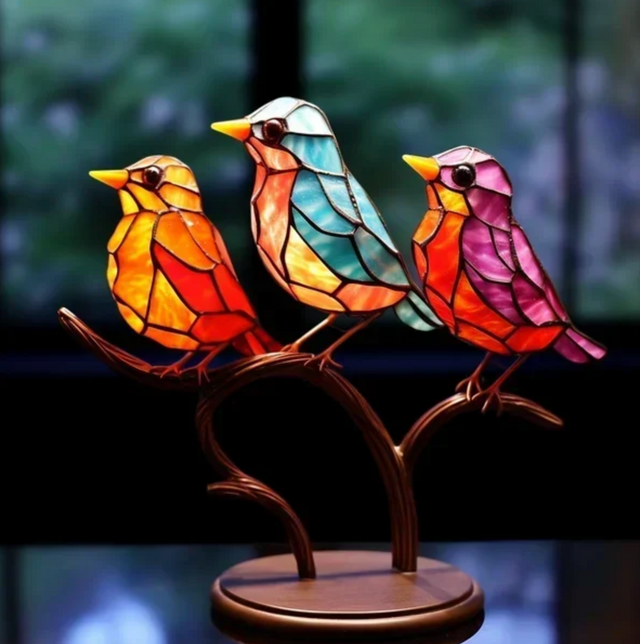 Vogelfiguren van Getint Glas – Elegantie en Natuur in Één